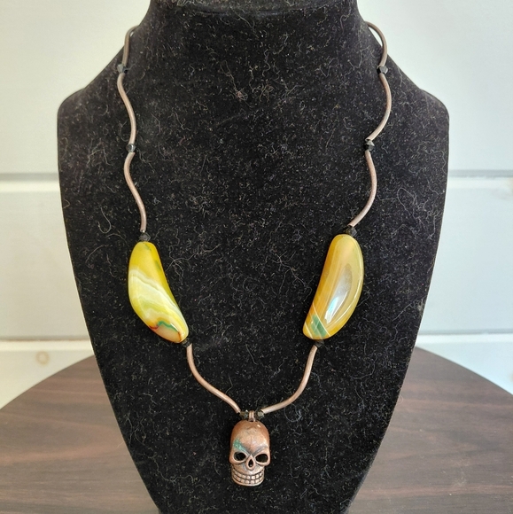 Elegant Brown and Yellow Necklace with Timeless Appeal - Picture 1 of 5